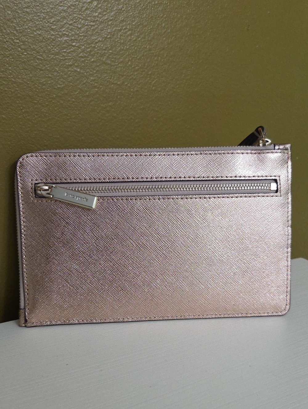 NWOT kate spade Metallic Rose Gold Wristlet Clutch - Picture 4 of 9